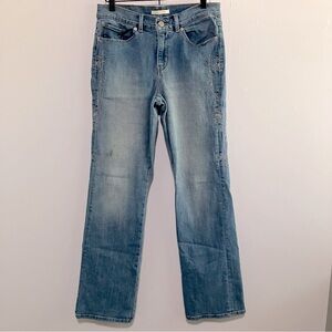 Levi's Classic Bootcut Blue Women's Jeans with embroidered detail Size 28